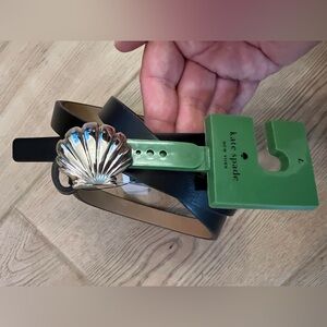 Kate Spade New York NWT black belt with shell closure.